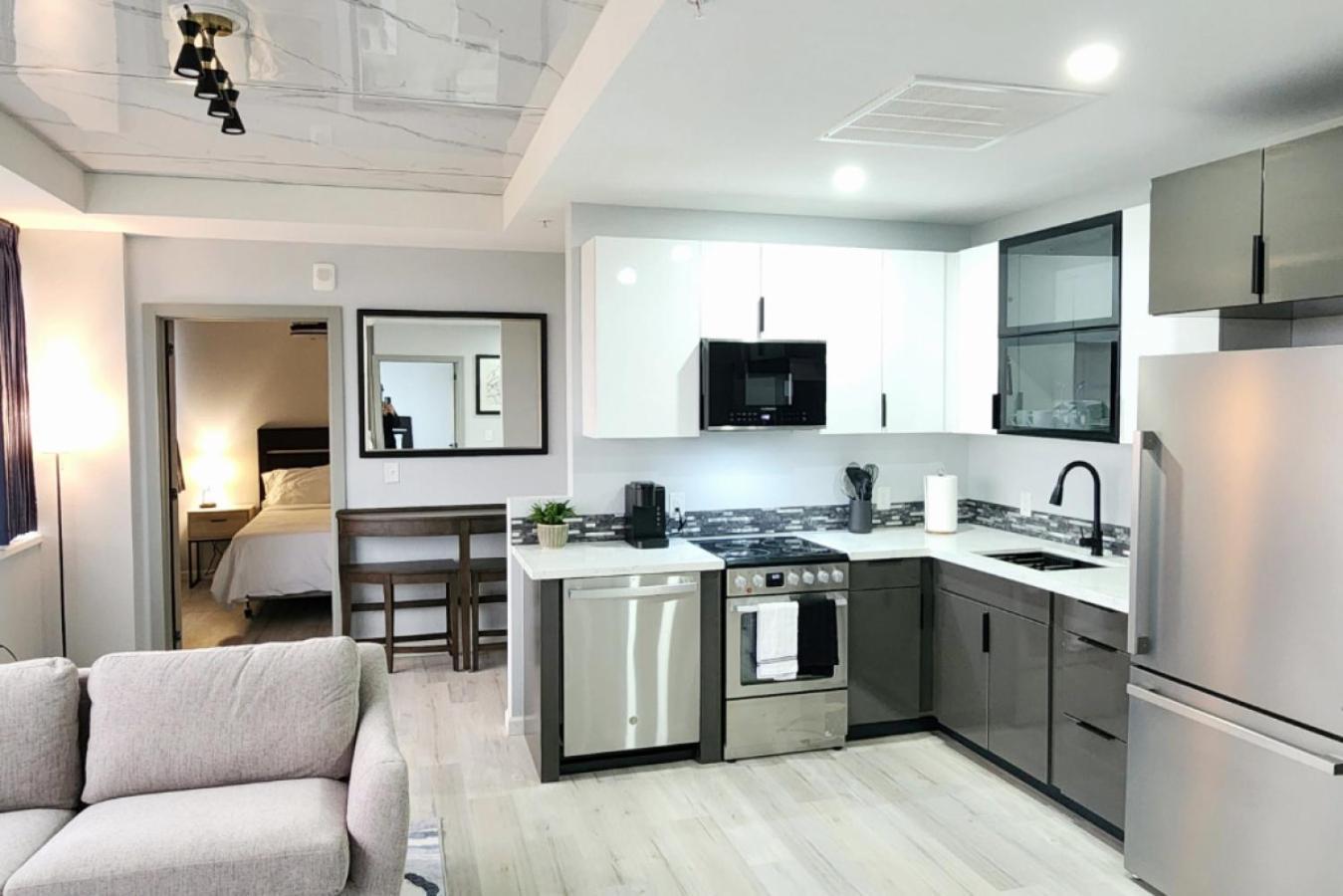 Reese Tower Aparthotel Тълса Екстериор снимка